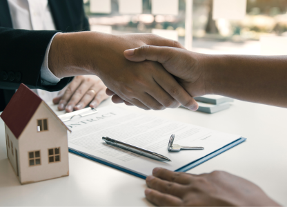 Se você ainda não considerou firmar parcerias imobiliárias, conheça agora a importância dessa estratégia no setor e conquiste mais clientes!